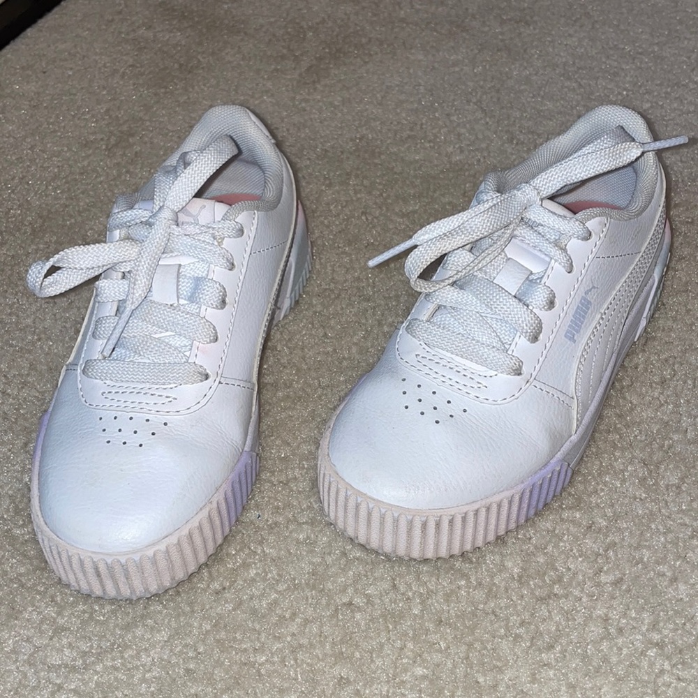 EUC-Girls PUMA SOFTFOAM+ Rainbow Sole Sneakers In Excellent Condition